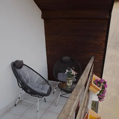 Appartement Lejla Garden In The Center *